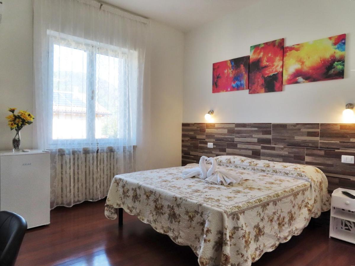 B&B La Magnolia Caprino Veronese Buitenkant foto