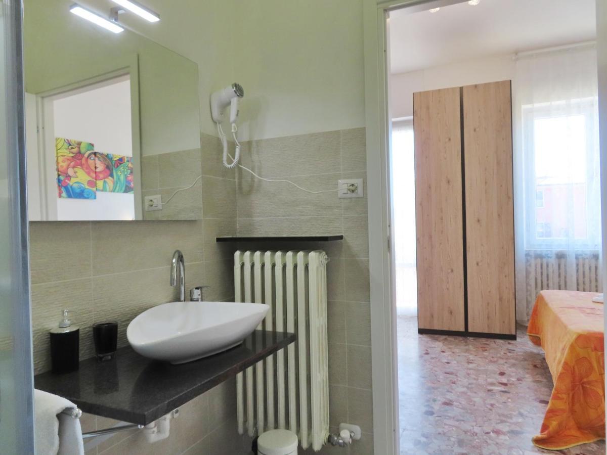 B&B La Magnolia Caprino Veronese Buitenkant foto
